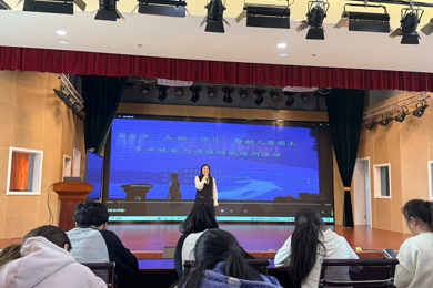 汲取讲座智慧，优化师幼互动